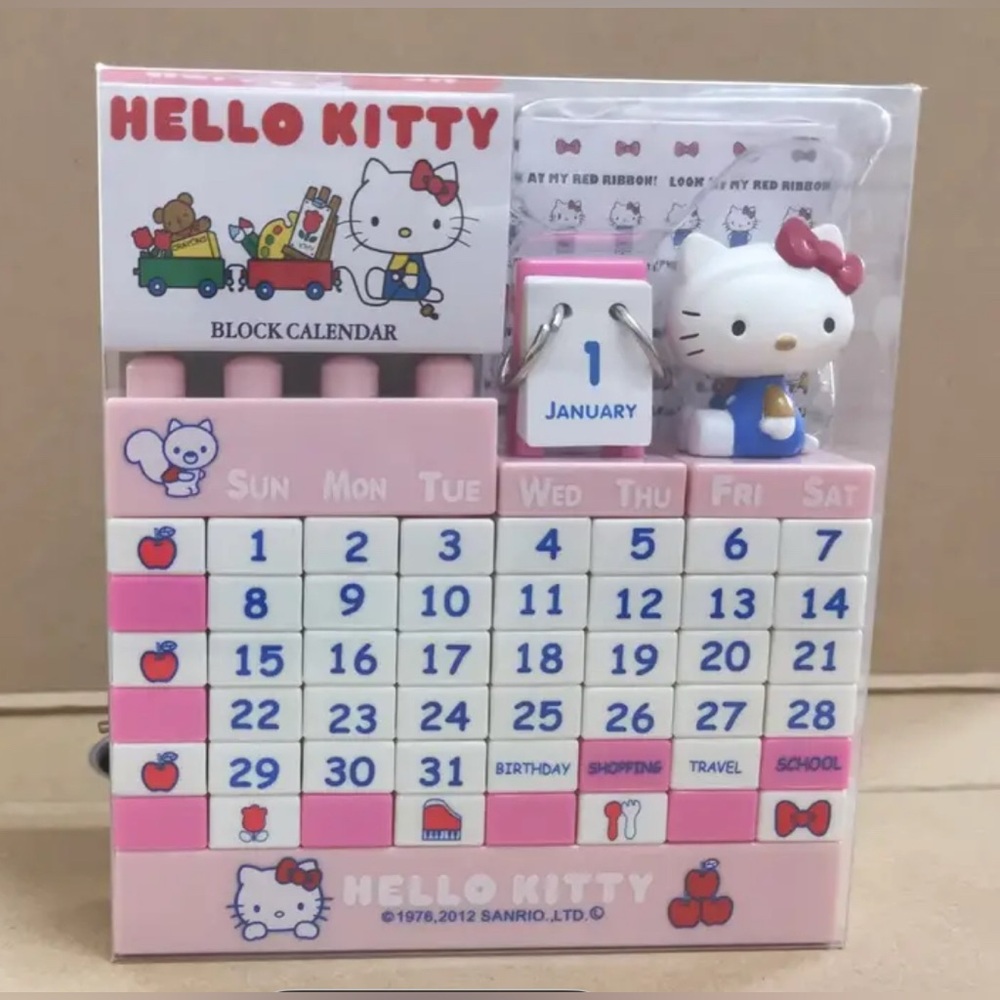 Hello Kitty Block Desk Calendar NWB